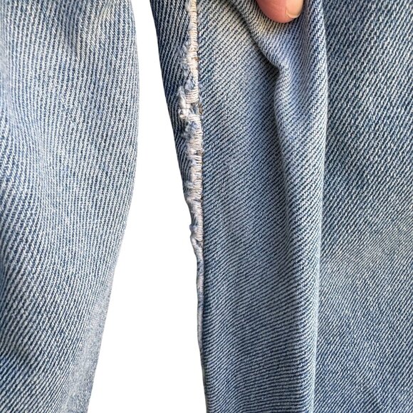 Freego Vintage 80s Womens High-Waisted Pleated Light Blue Worn Denim Jeans 28x31 - Picture 5 of 11